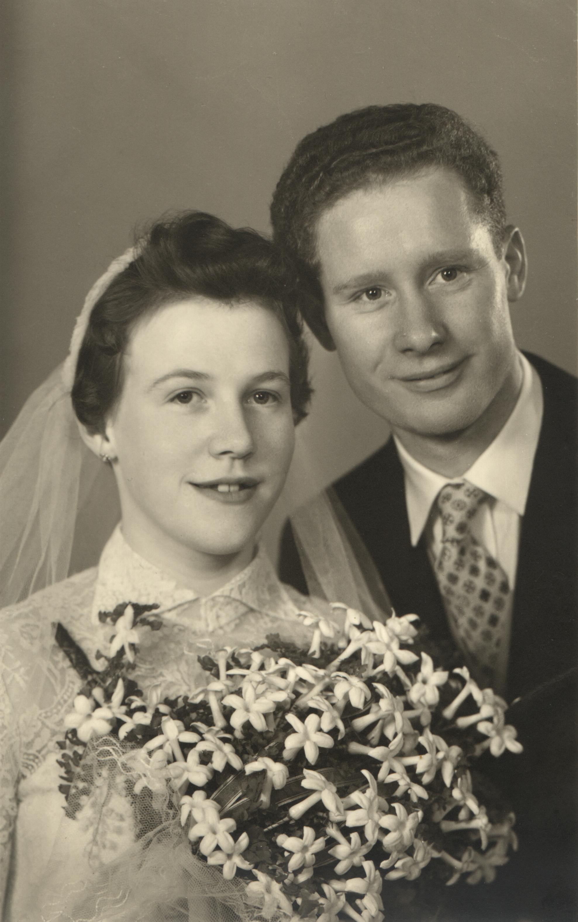 1957-12-24 Wim en Nel Stam - trouwfoto