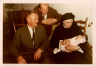 1966-03-10 baby Theo met opa Dorus, tante Cor en vader Rien
